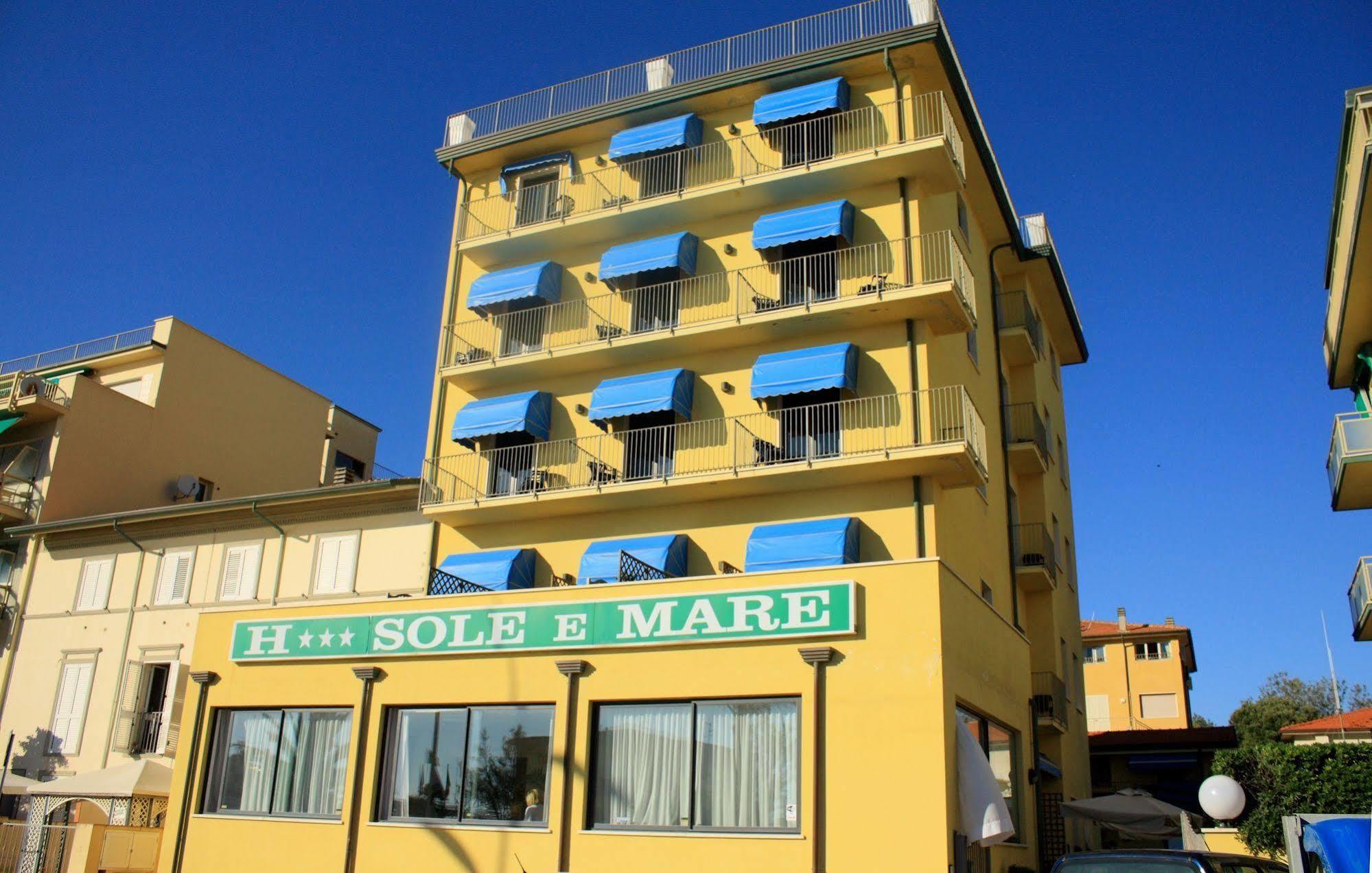 Dependance Dell'Hotel Sole E Mare Lido di Camaiore Exterior photo